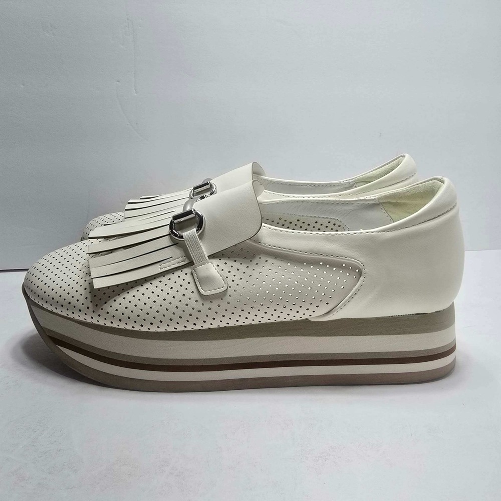 Crown & Ivy Bosco White Perforated Platform Kiltie Horsebit Loafers Womens 10M
